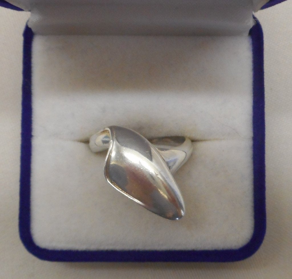 Zilveren modernist ring maat 17.75 nr.1327, Verzenden, Zo goed als nieuw, 17 tot 18, Dame