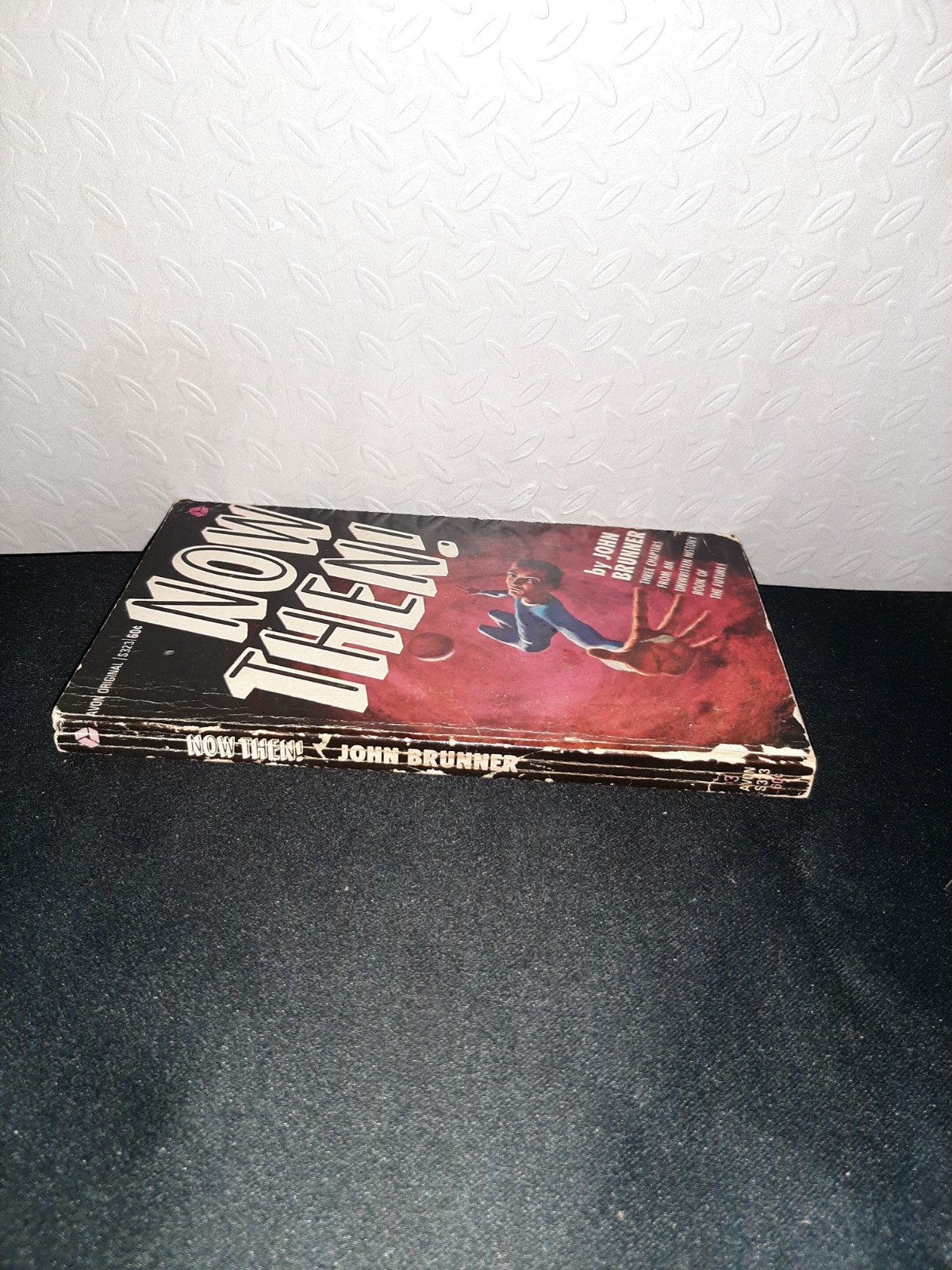 Now Then! - John Brunner (1968) Sciencefiction, Ophalen of Verzenden, Gelezen, John Brunner