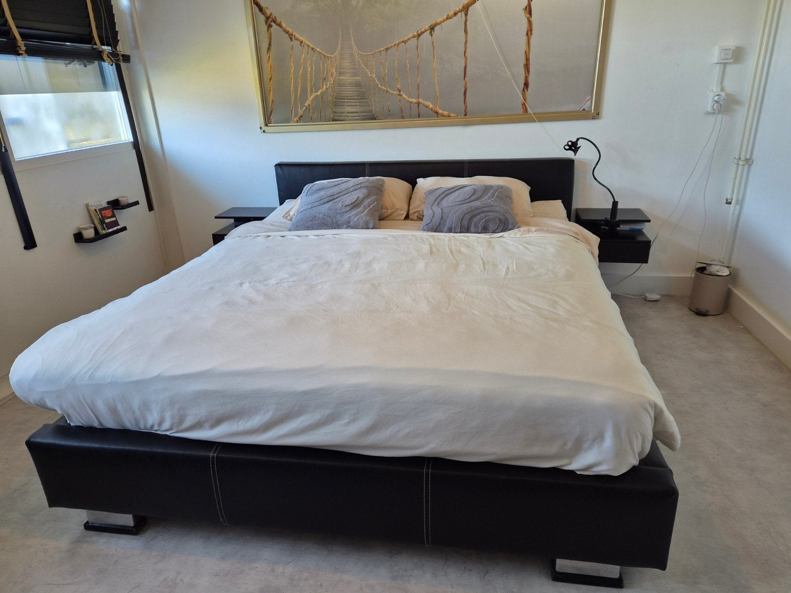 Mooie bed met matrassen 2x 80cm bij 200cm, Overige materialen, Zwart, Tweepersoons, Ophalen of Verzenden