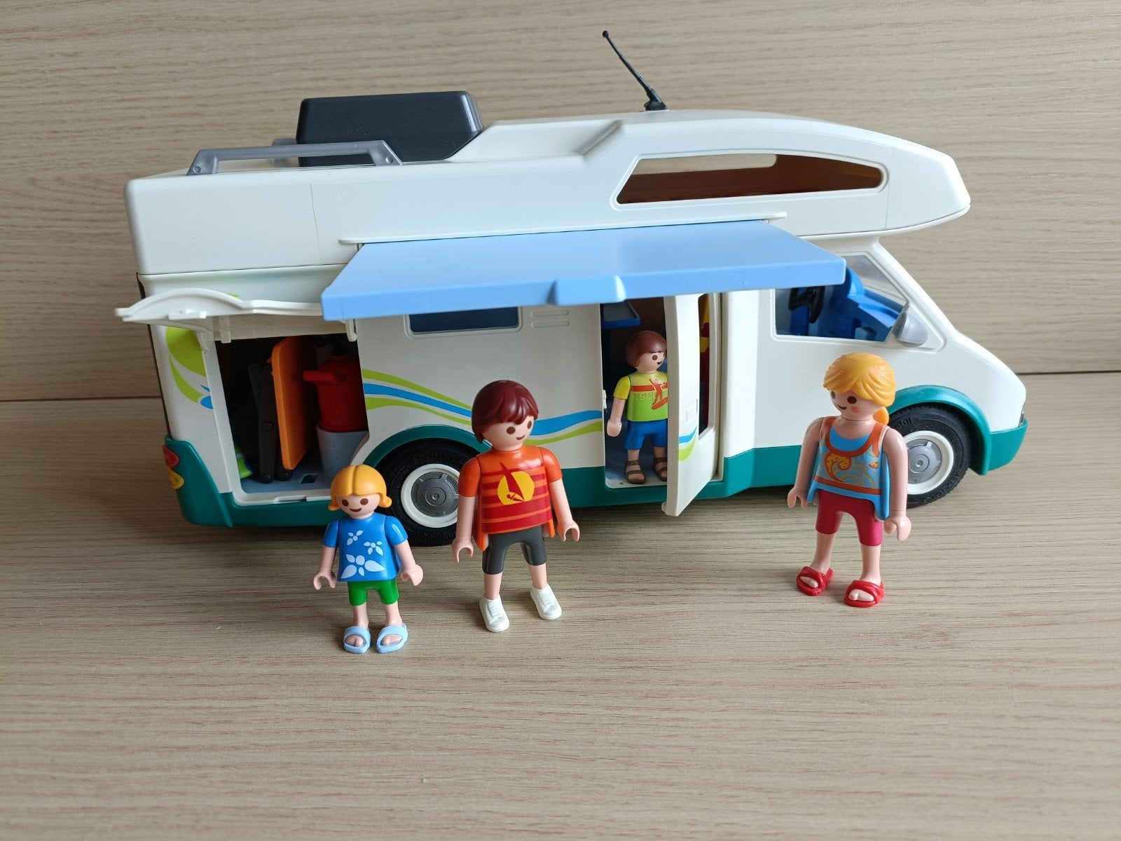 Playmobil Summer Fun Camper 6671, Ophalen of Verzenden, Zo goed als nieuw, Complete set