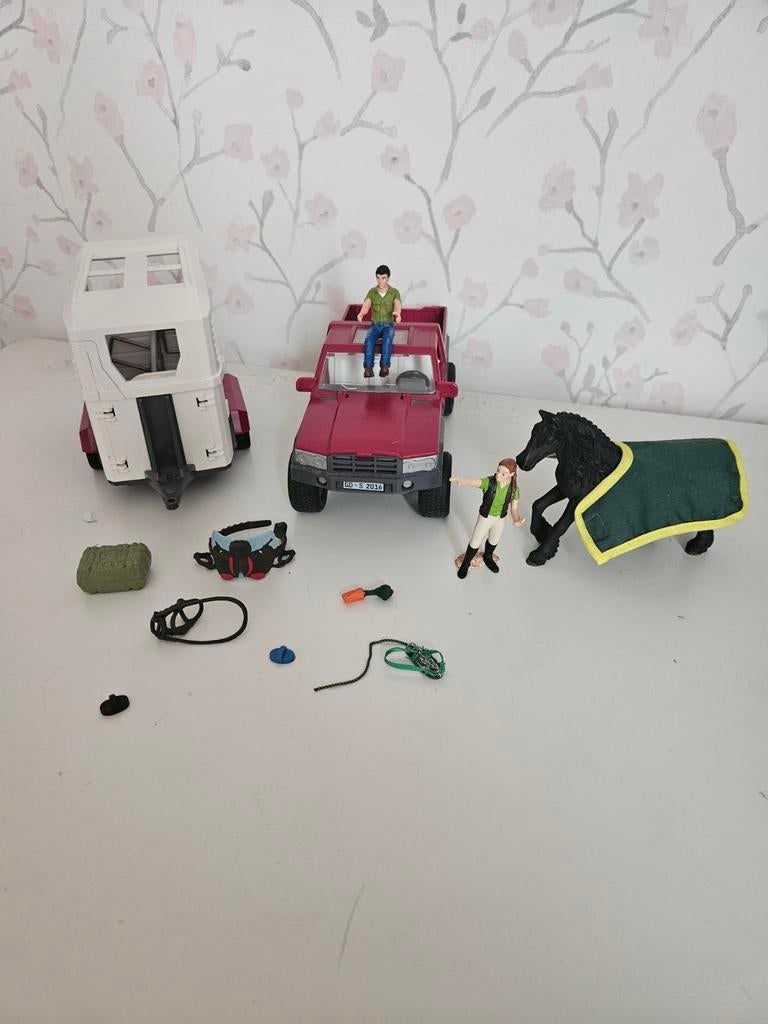 Schleich Horse club pick up met paardentrailer 42436, Ophalen of Verzenden, Zo goed als nieuw, Overige typen
