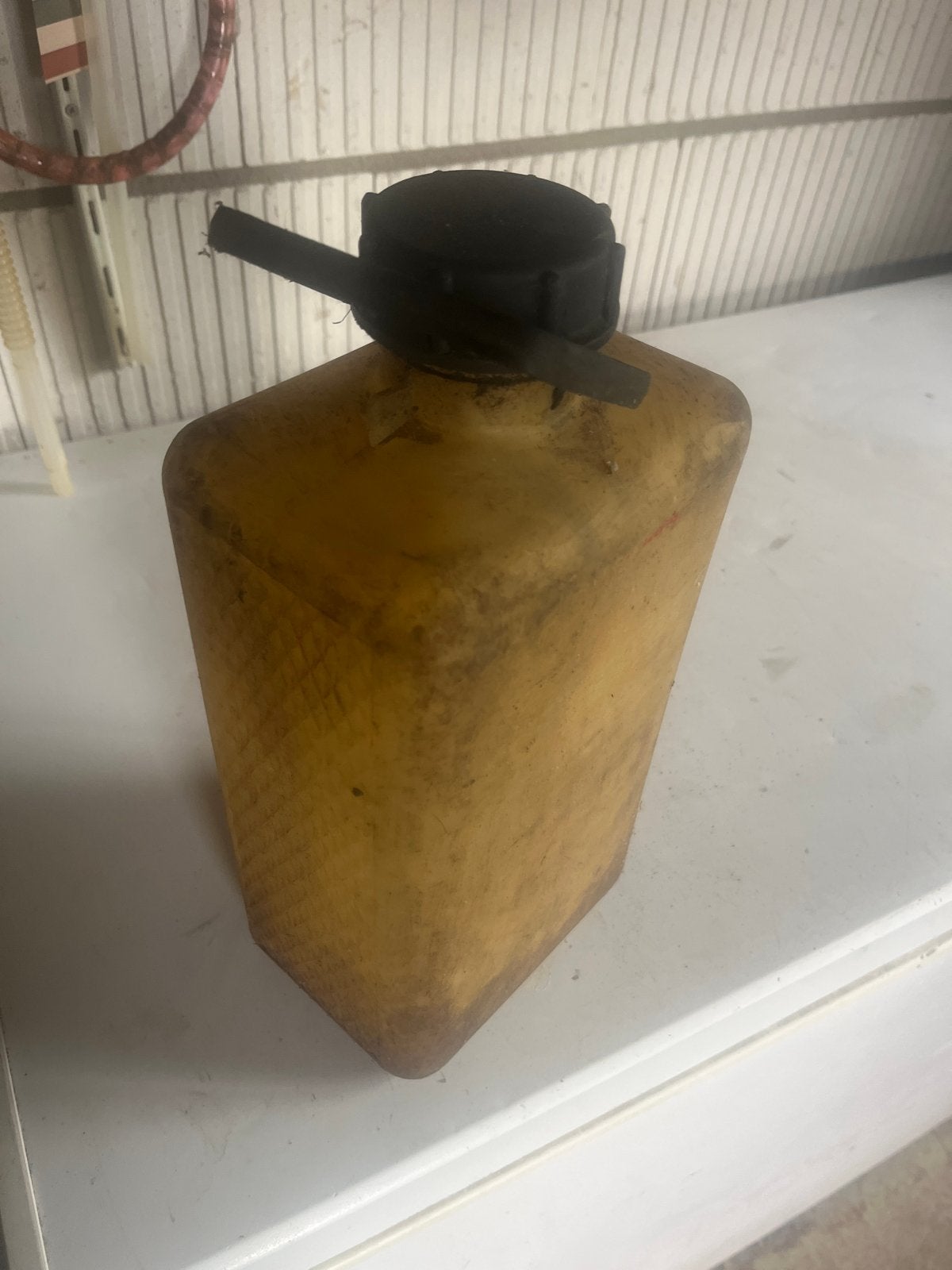 Oude jerrycan / brandstofkan, Ophalen, Gebruikt, Universele onderdelen