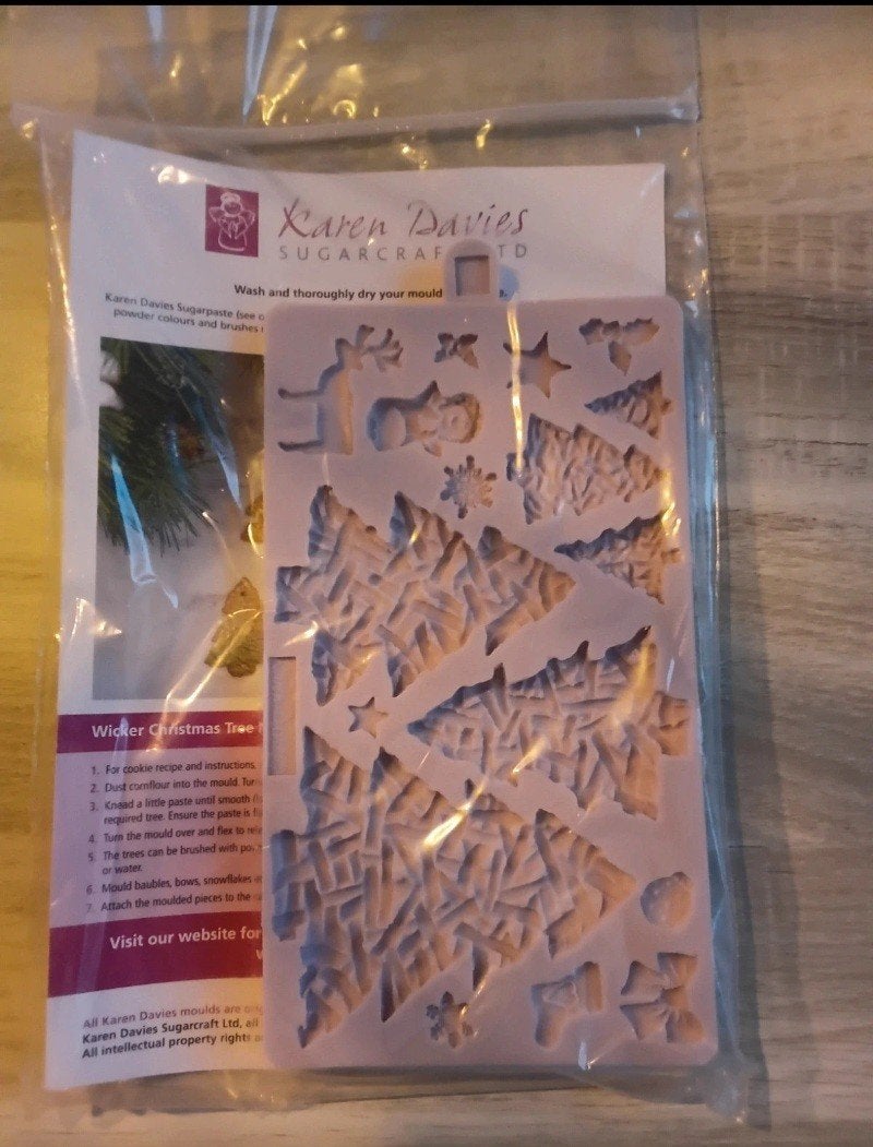 Karen Davies rieten kerstbomen mal, Taarten of Cupcakes, 2131ap, Versiering, Info@mjk.nl