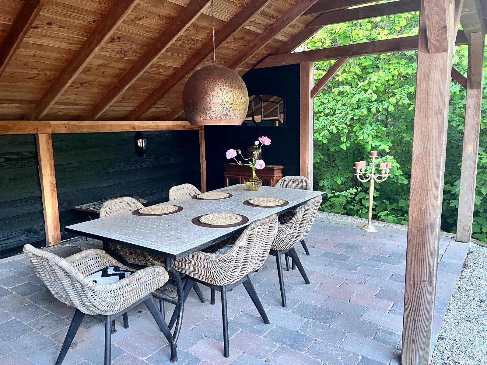 Rotan stoelen met zwart onderstel - 6 stuks, Ophalen, Gebruikt, Overige kleuren, Riet of Rotan