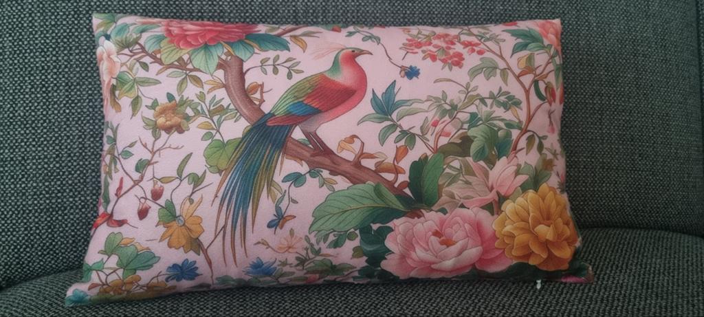 Nieuw roze sierkussen €17,50, Ophalen of Verzenden, Nieuw, Roze