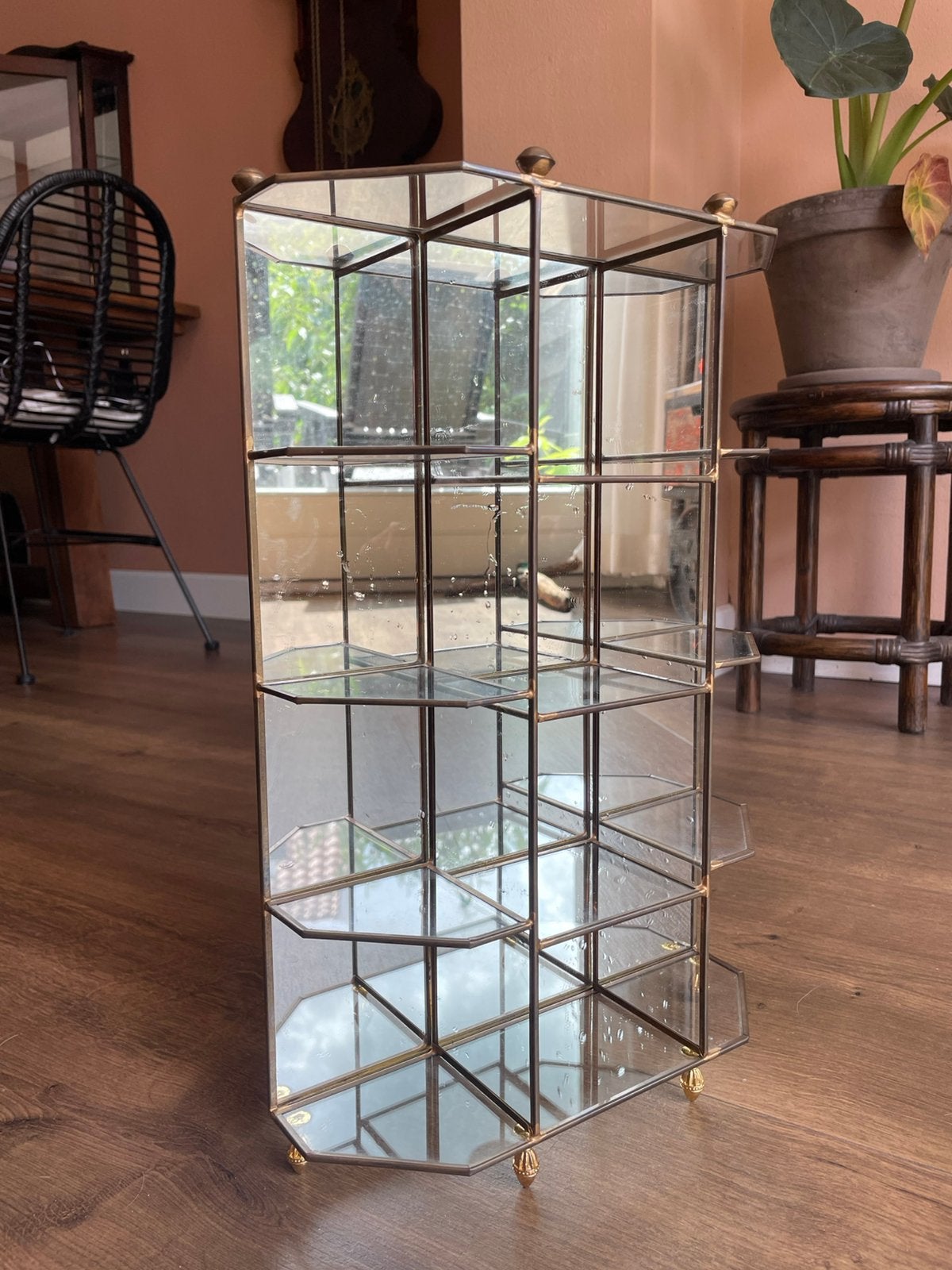 Kleine vitrine kastje 50cm hoog, Huis en Inrichting, Kasten | Vitrinekasten, Ophalen, 50 tot 100 cm, Minder dan 100 cm, 25 tot 50 cm