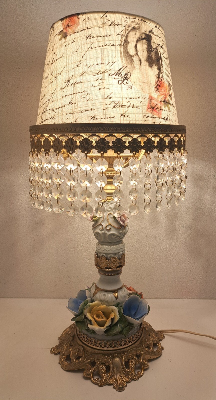 Italiaanse vintage tafellamp
In prachtige staat antieke lamp, Ophalen of Verzenden
