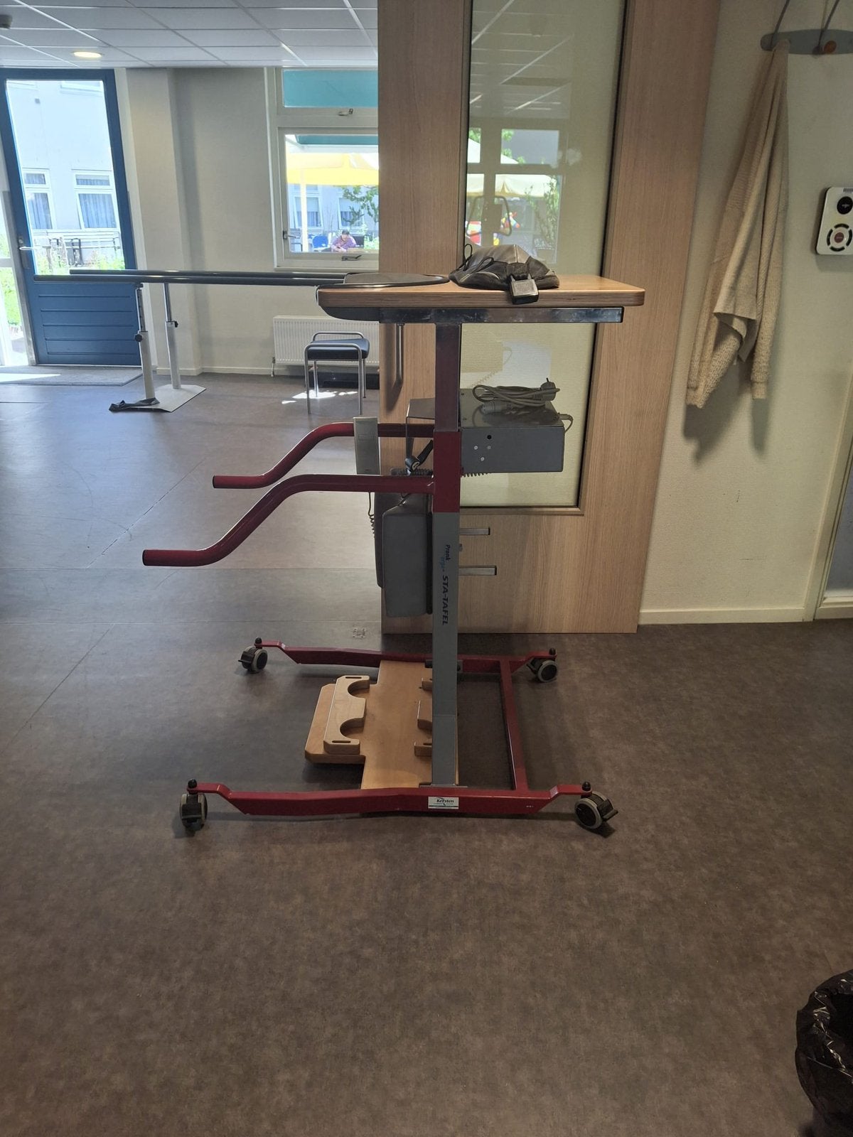 Sta-tafel, Ophalen, Gebruikt