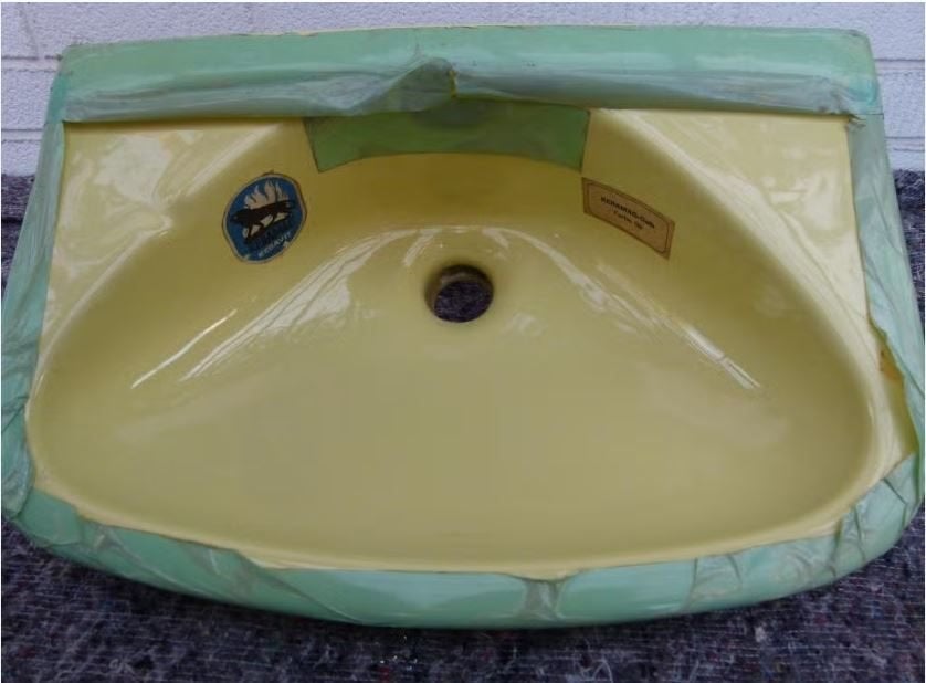 vintage wastafel lavabo Febelgelb 70er oude stock, Ophalen, Zo goed als nieuw, Steen, Wastafel