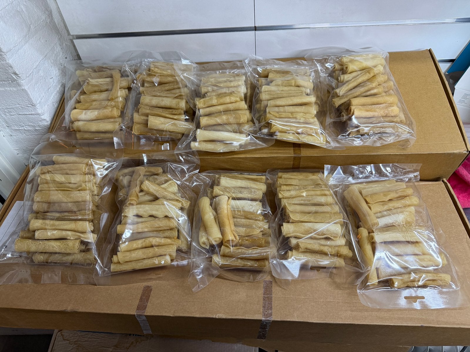 10 zakken bizonhuid kluiven 10cm 25st per zwk, Ophalen of Verzenden, Hond