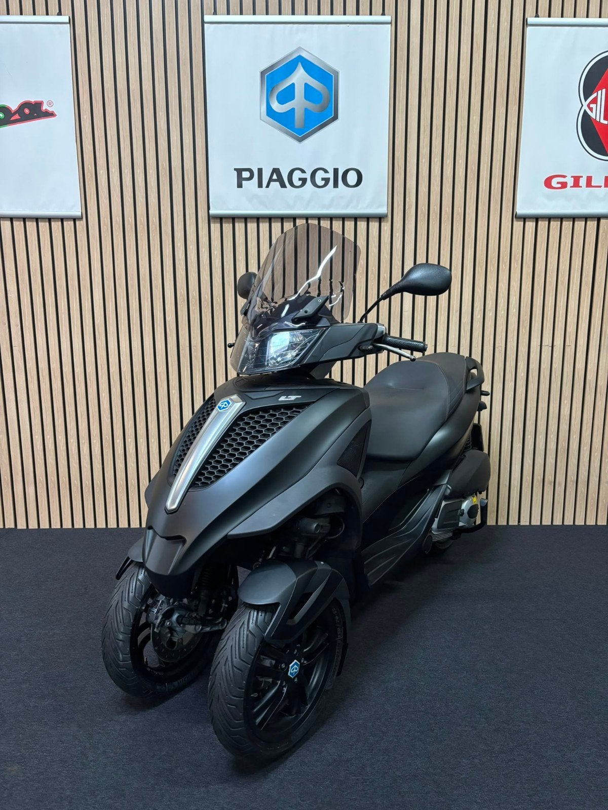 Piaggio MP3 yourban 300 LT Sport 2013 Autorijbewijs, 300 cc, Bedrijf, Sport, Automaat
