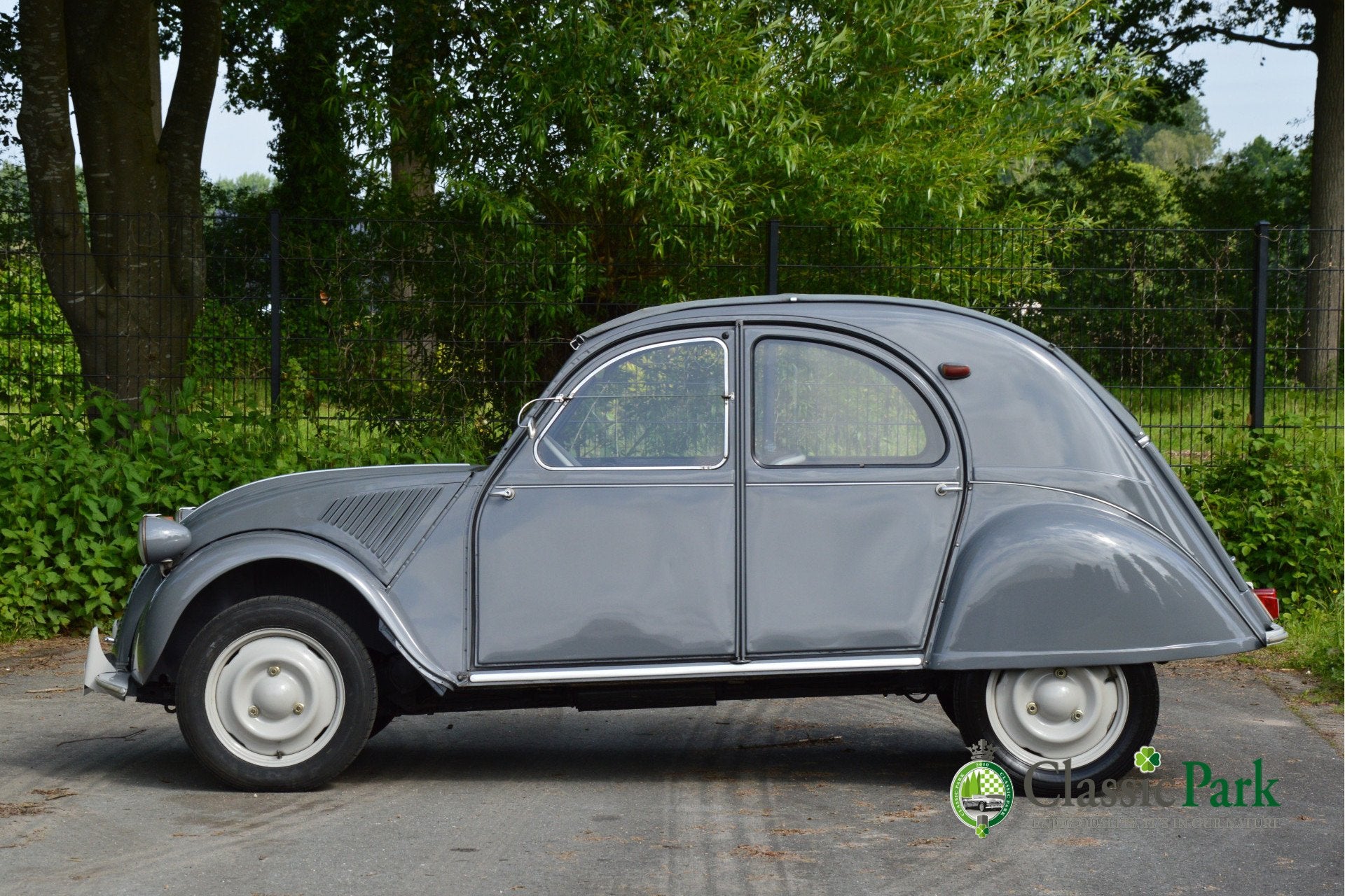 Citroën 2CV type AZ (bj 1958), foto 2