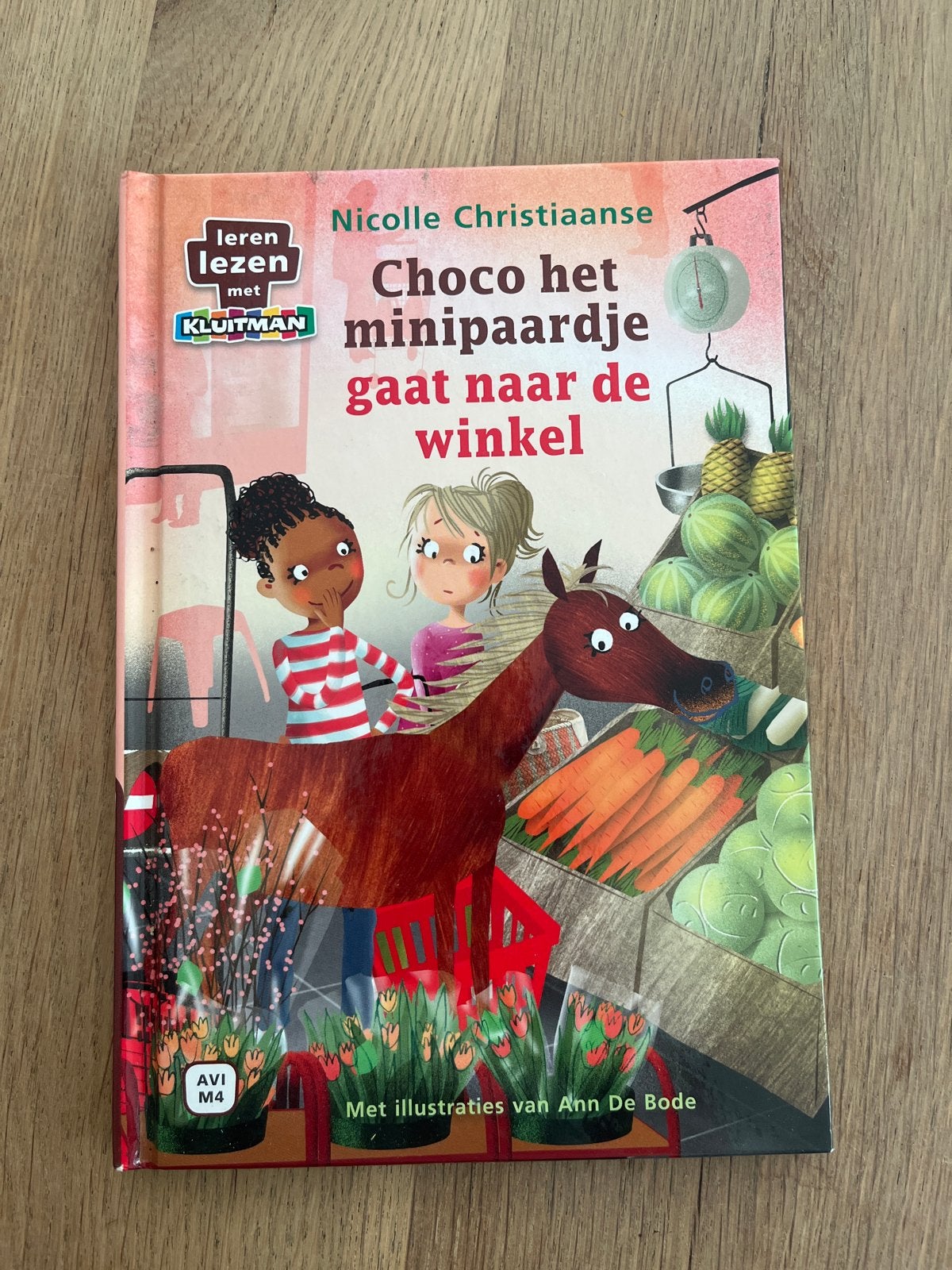Choco het minipaardje gaat naar de winkel - Leren lezen, Ophalen of Verzenden, Gelezen, Fictie algemeen