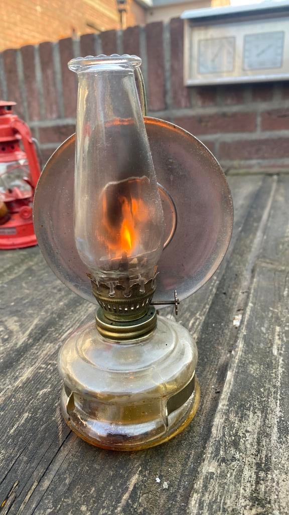 Olie lampje hoogte 20 cm, Antiek en Kunst, Antiek | Lampen, Ophalen of Verzenden