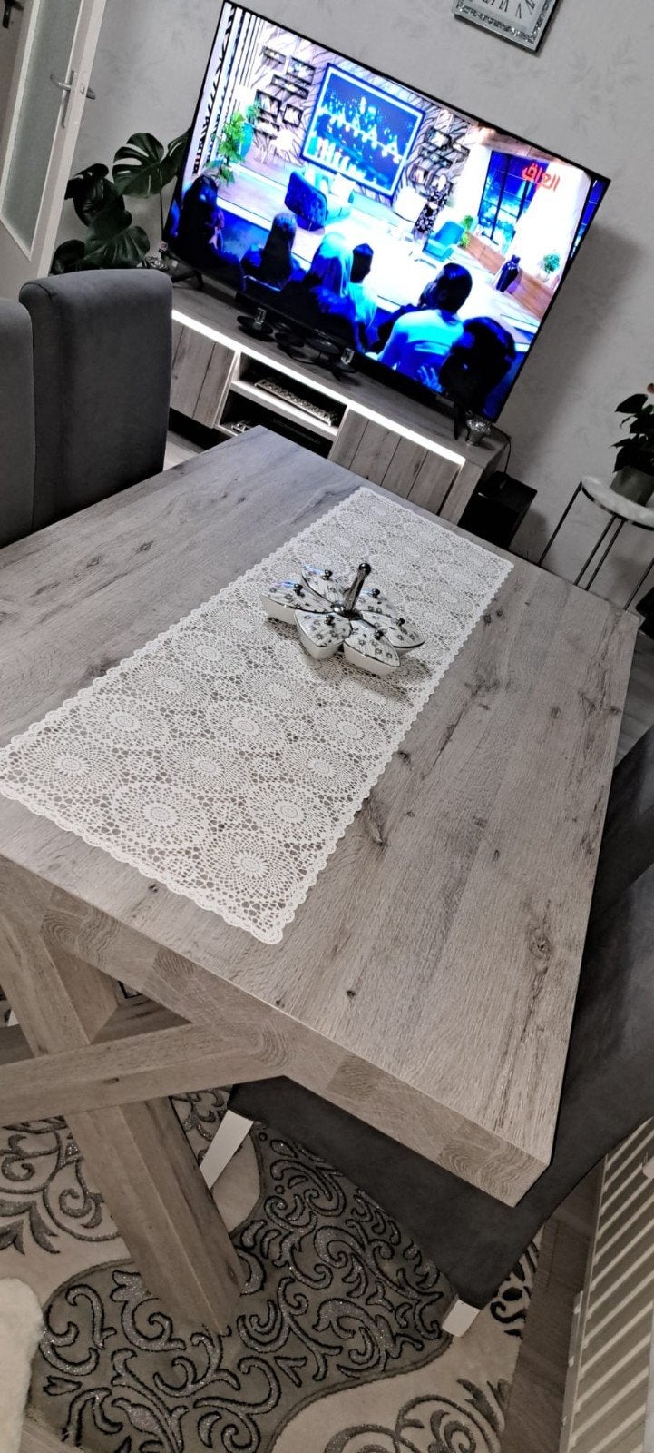 Complete set: Tv-meubel, salontafel en eettafel, 100 tot 150 cm, Ophalen of Verzenden, Zo goed als nieuw, 150 tot 200 cm