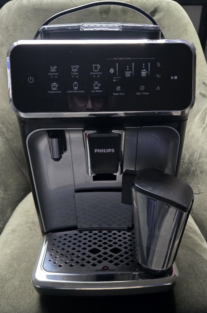 Philips Series 3200 LatteGo Volautomatische Espressomachine, Witgoed en Apparatuur, Ophalen, Afneembaar waterreservoir, Gebruikt
