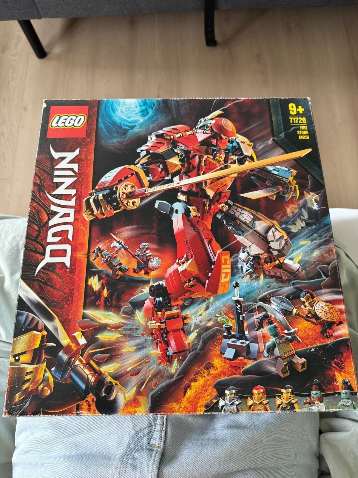 Lego (ninjago) fire stone mech BIEDEN TOEGESTAAN, Ophalen of Verzenden, Zo goed als nieuw