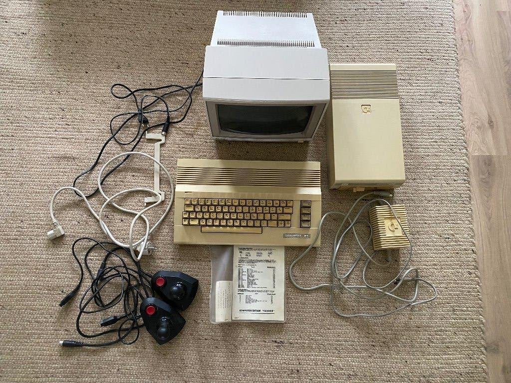 Commodore computer vintage, Computers en Software, Ophalen, Commodore