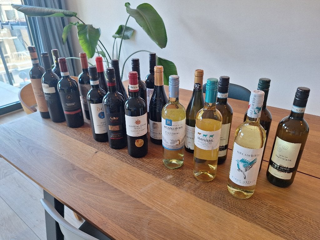 Gemengde wijnset — 21 flessen rood & wit, Ophalen, Nieuw, Frankrijk, Rode wijn