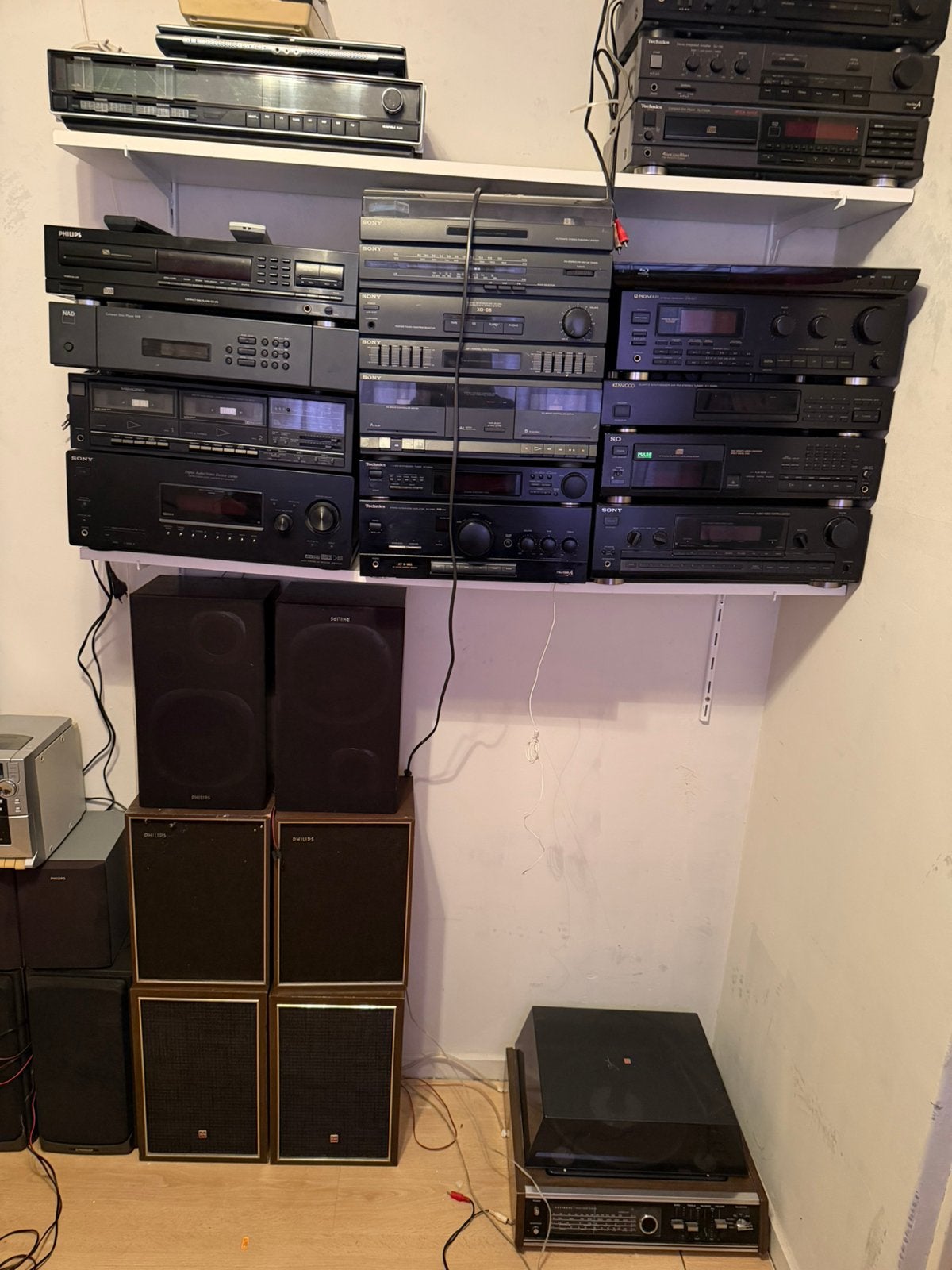 Diverse audio spullen versterker platenspeler stereoset, Ophalen of Verzenden, Zo goed als nieuw
