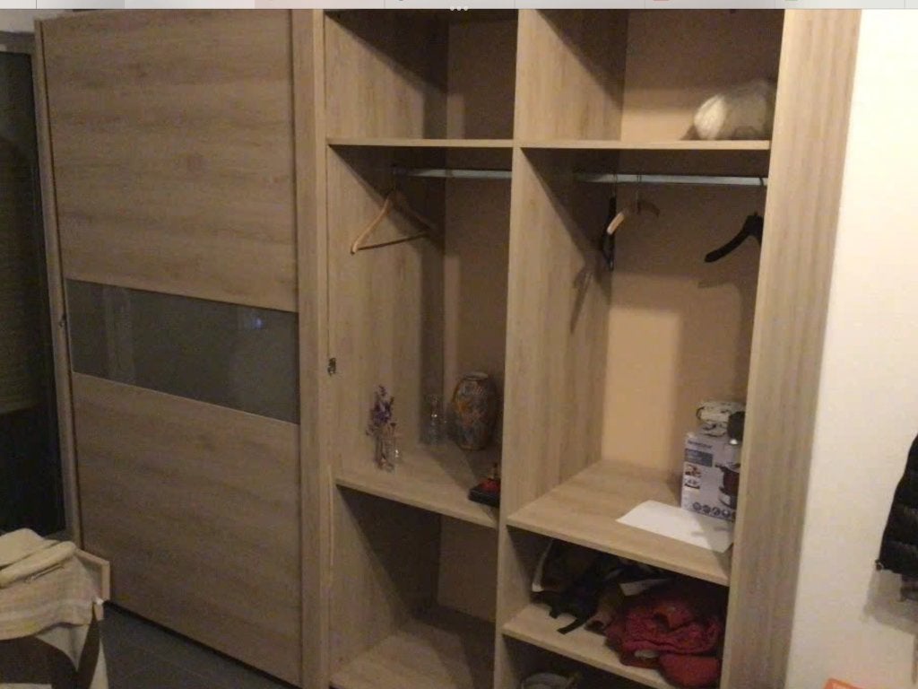 Gratis grote kleerkast mankeert  wel 1 schuifdeur, Huis en Inrichting, Kasten | Kledingkasten, Ophalen, Gebruikt, 200 cm of meer