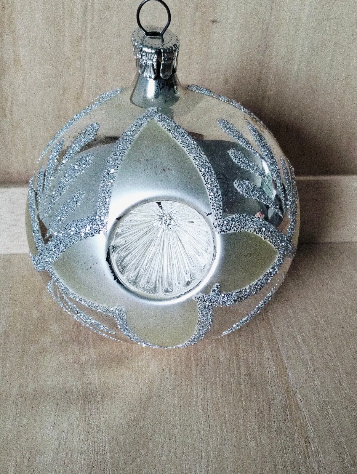 Vintage glazen glitter deuk- reflector Kerstbal, Diversen, Kerst, Ophalen of Verzenden, Gebruikt