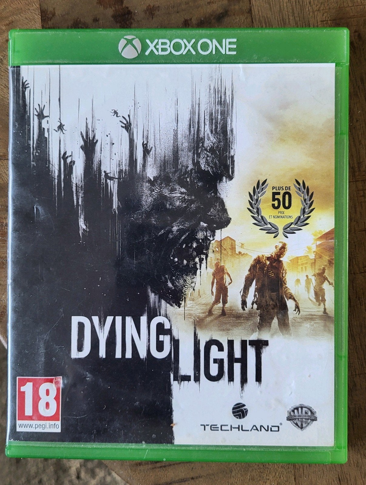 Dying Light (Franstalig doosje) - Xbox One, Spelcomputers en Games, Avontuur en Actie, Online, Gebruikt, Vanaf 18 jaar