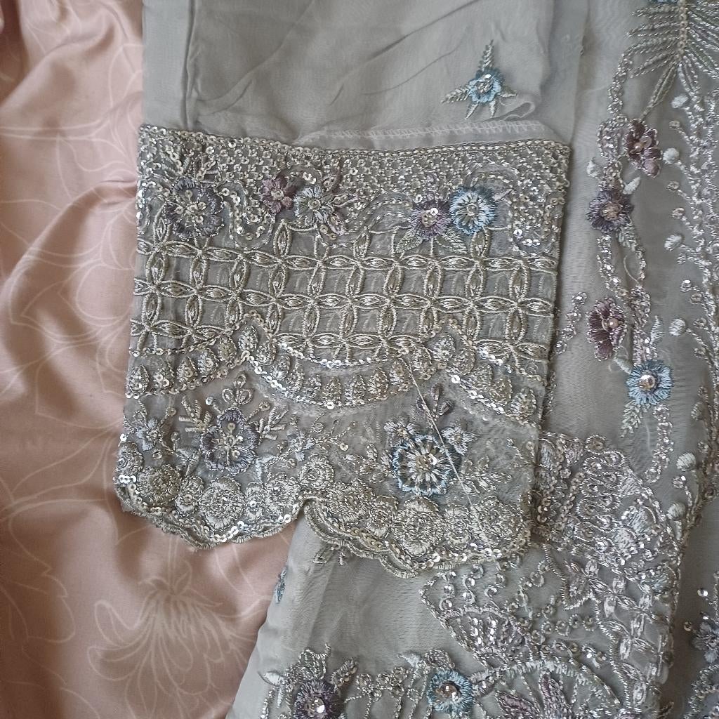 Party dress, Maat 38/40 (M), Nieuw, Ophalen of Verzenden, Grijs