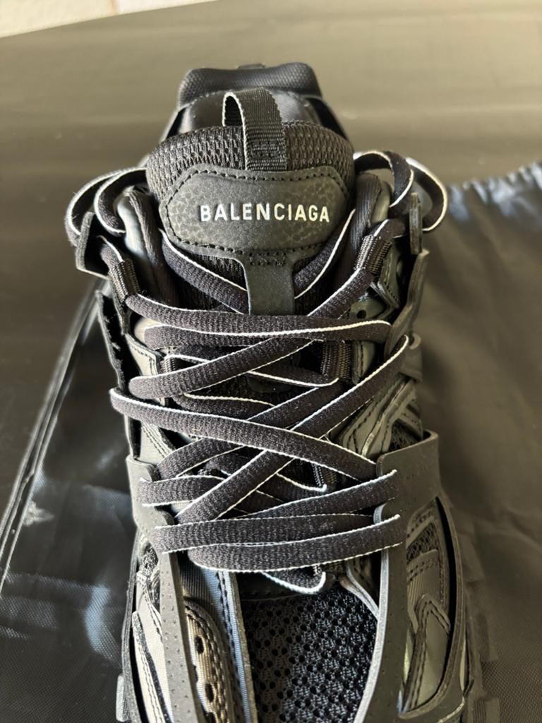 Balenciaga Track Sneakers Zwart - Maat 42, Kleding | Heren, Schoenen, Zwart, Nieuw, Ophalen of Verzenden, Sneakers of Gympen