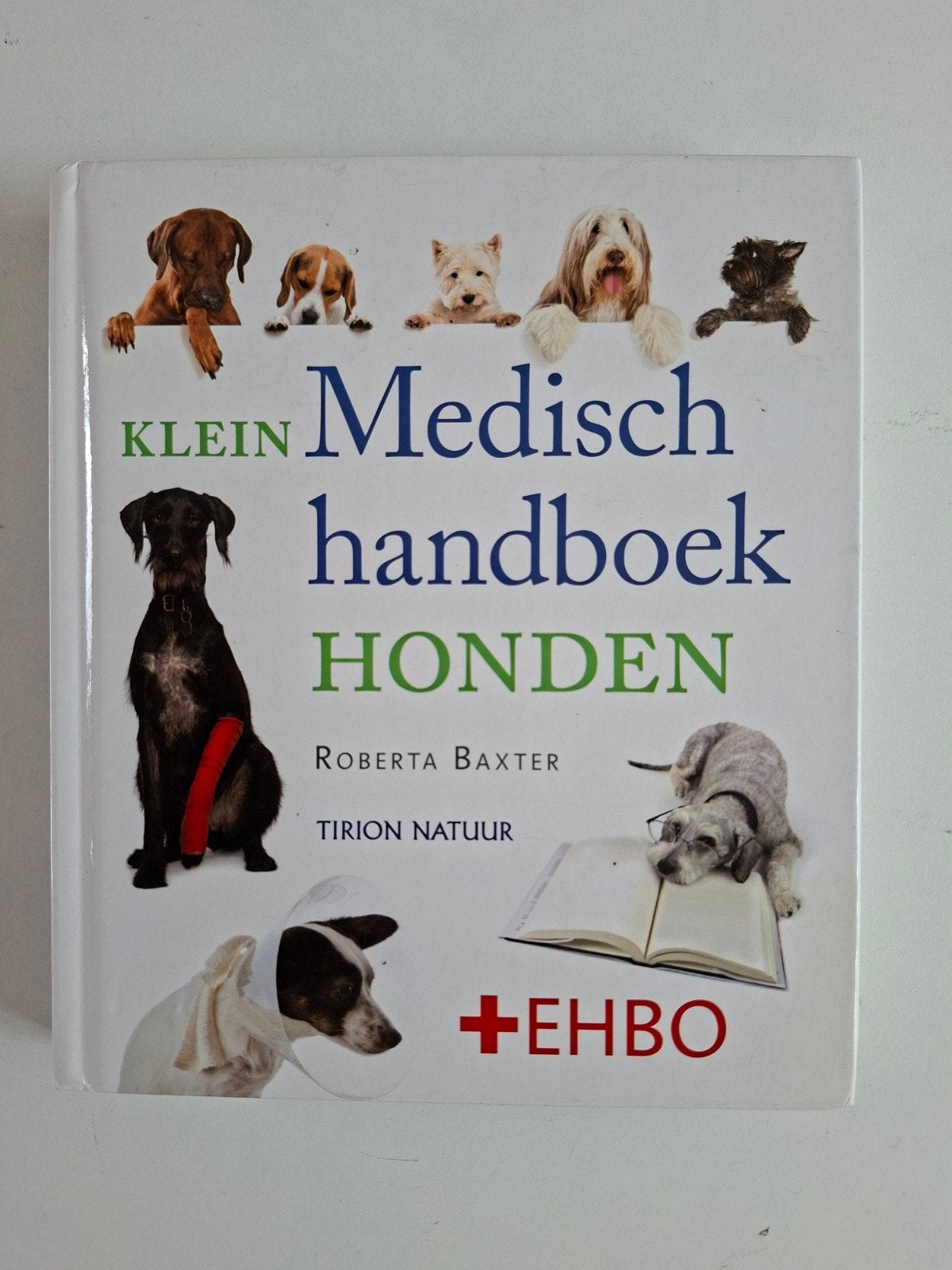 Klein Medisch handboek Honden + EHBO - Roberta Baxter, Ophalen of Verzenden, Zo goed als nieuw, Honden, Roberta Baxter
