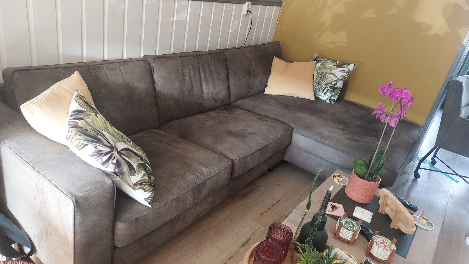 Comfortabele Hoekbank - Groen Stof, Huis en Inrichting, Ophalen, Modern, Comfortabel, 250 tot 300 cm, Gebruikt