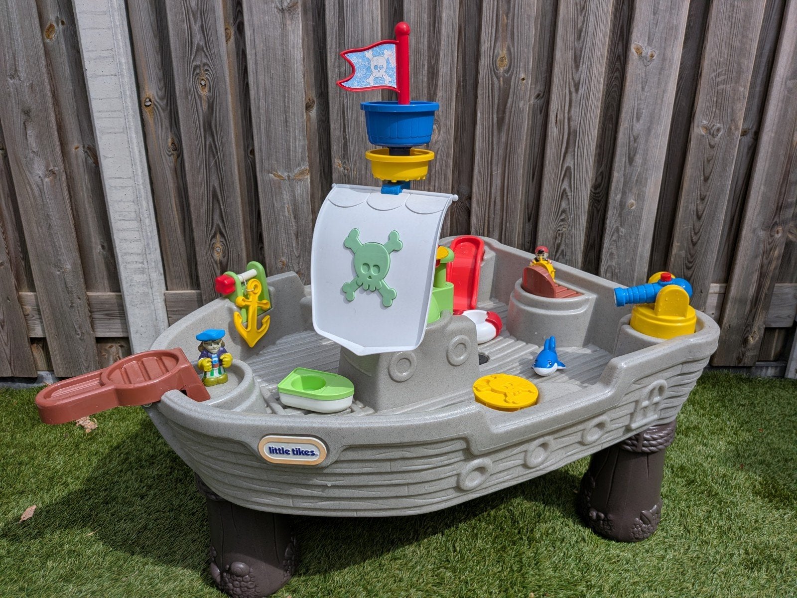 Little Tikes watertafel - Piratenboot, Kinderen en Baby's, Speelgoed | Buiten | Los speelgoed, Ophalen, Zo goed als nieuw