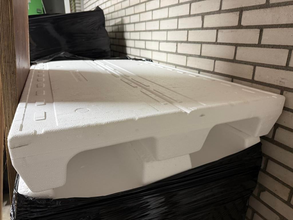 Piepschuim pallets (zgan) >20 stuks, 100 cm of meer, 60 cm of meer, Overige typen, Minder dan 35 cm