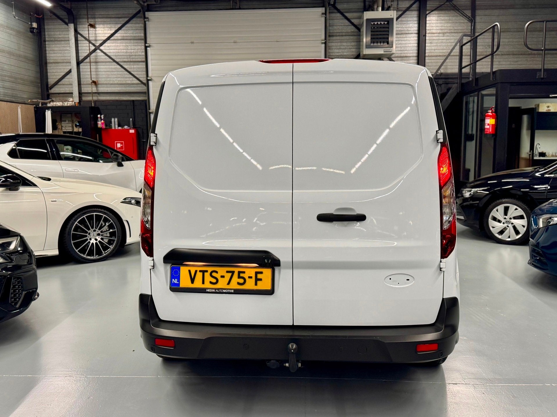 Foto 3 van Ford Transit Connect 1.5 EcoBlue L1 Trend 3-ZITS