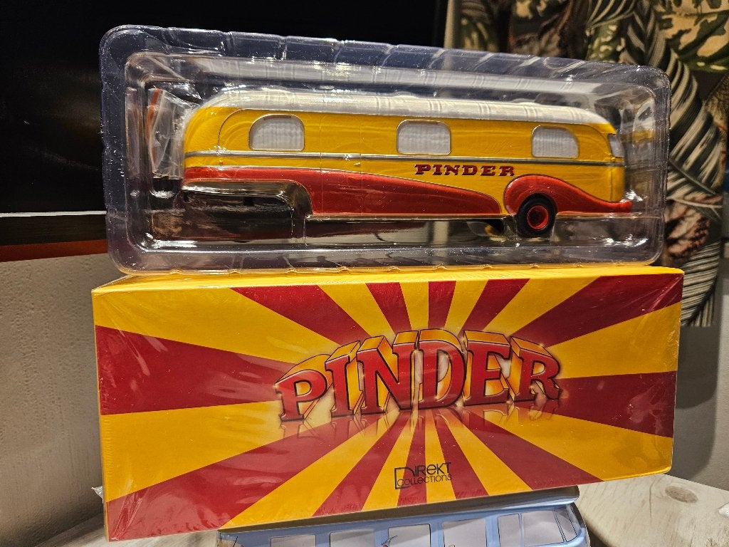 Direkt Collections Assomption Caravan 1955 Pinder 1:43 nieuw, Ophalen of Verzenden, Nieuw, Auto, Overige merken