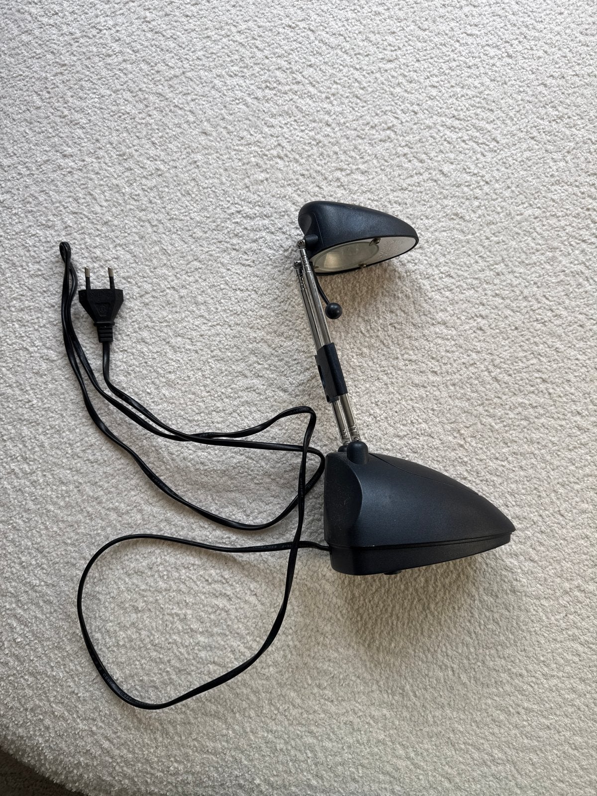 Zwarte verstelbare bureaulamp, Bureaulamp, Verstelbaar, Ophalen of Verzenden, Zo goed als nieuw