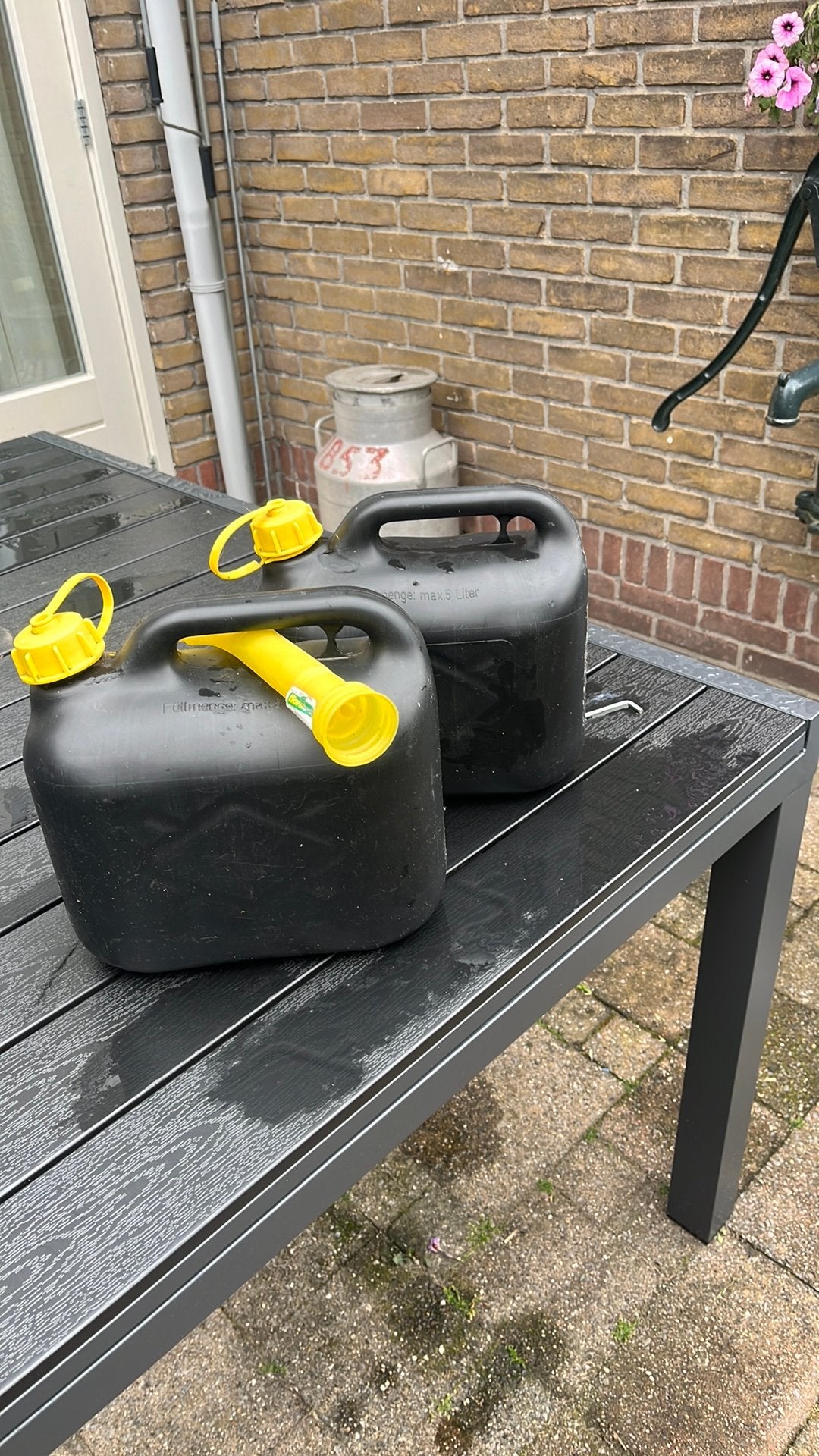 2 jerrycans, Ophalen of Verzenden, Nieuw
