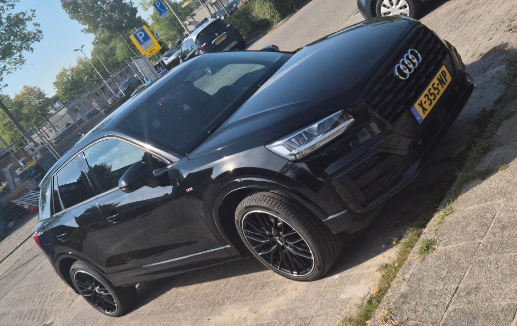 Mooie Audi Q2 te koop!, Auto's, Automaat, Stof, Q2, Zwart