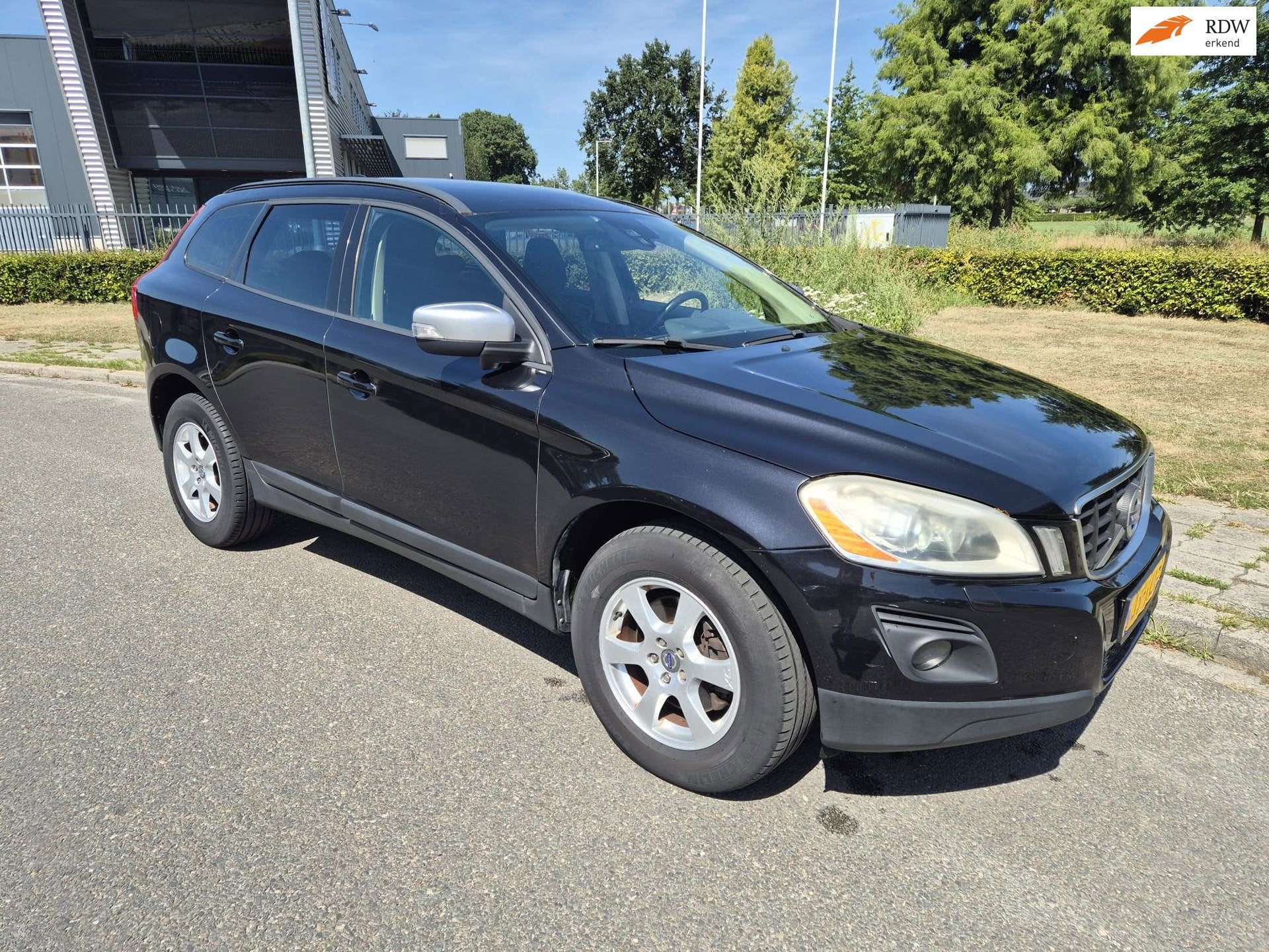 Volvo XC60 2.4D AWD auto start slecht, Auto's, Volvo, Automaat, 1716 kg, Gebruikt, 2000 kg