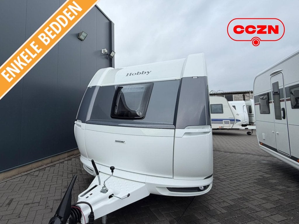 Hobby De Luxe 540 UL Model 2027 en 1800 kg as!, Caravans en Kamperen, Serviceluik, Rondzit, Hobby, Bedrijf