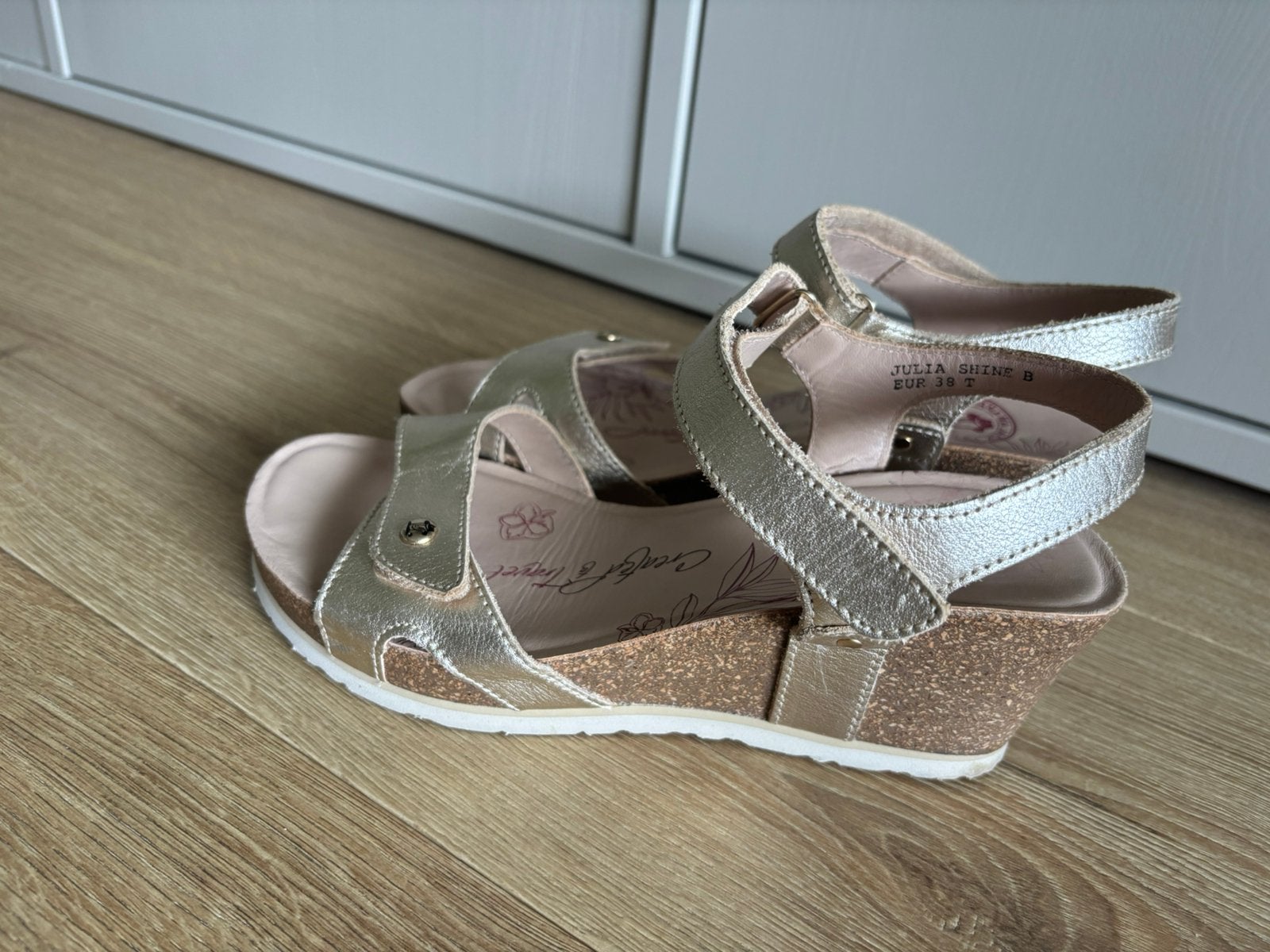 Panama Jack Julia  sandaal met sleehak, Overige kleuren, Zo goed als nieuw, Sandalen of Muiltjes, Ophalen of Verzenden