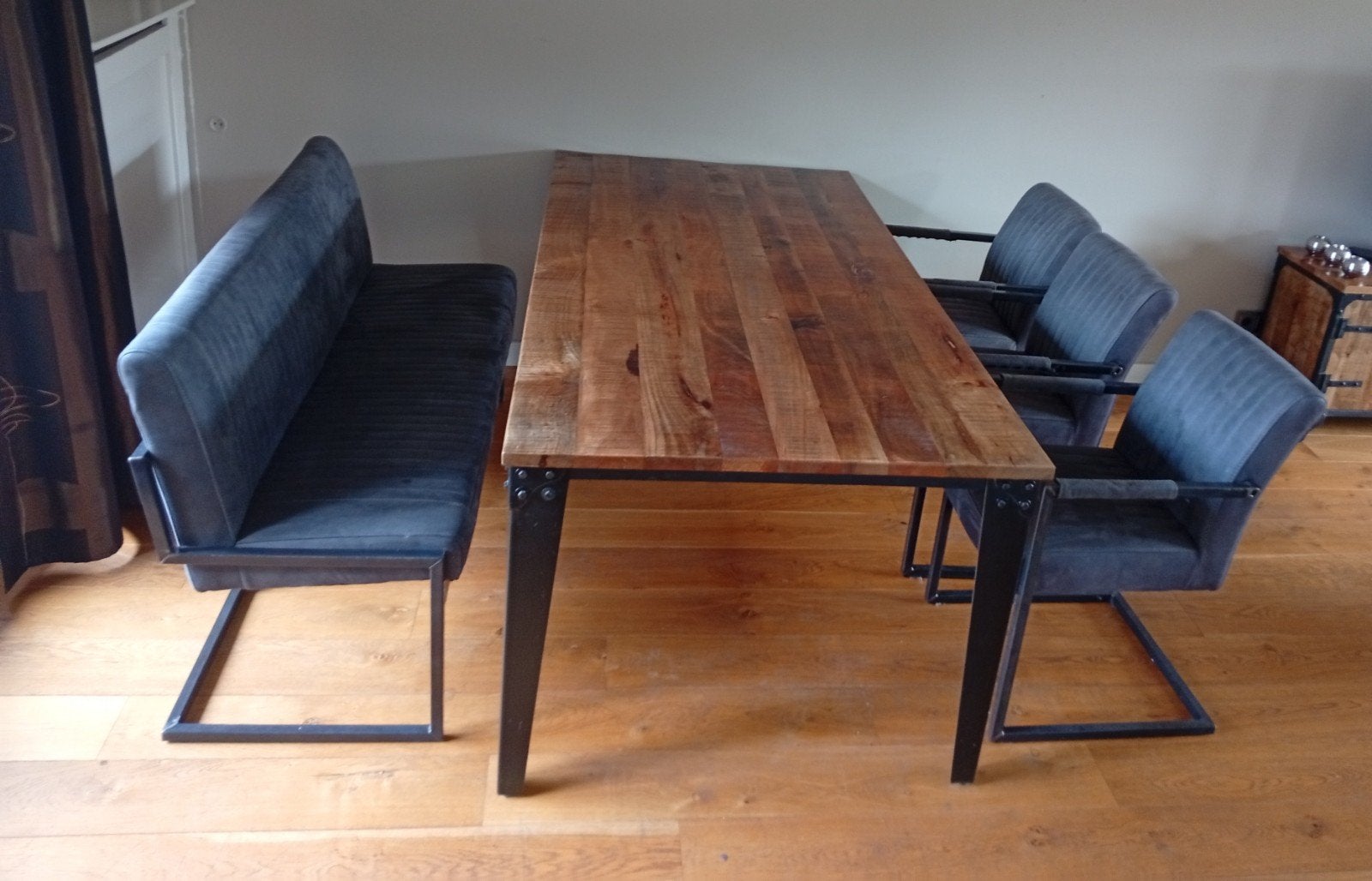 Eettafel met stoelen en bank, Huis en Inrichting, Ophalen, Gebruikt, 200 cm of meer, 50 tot 100 cm