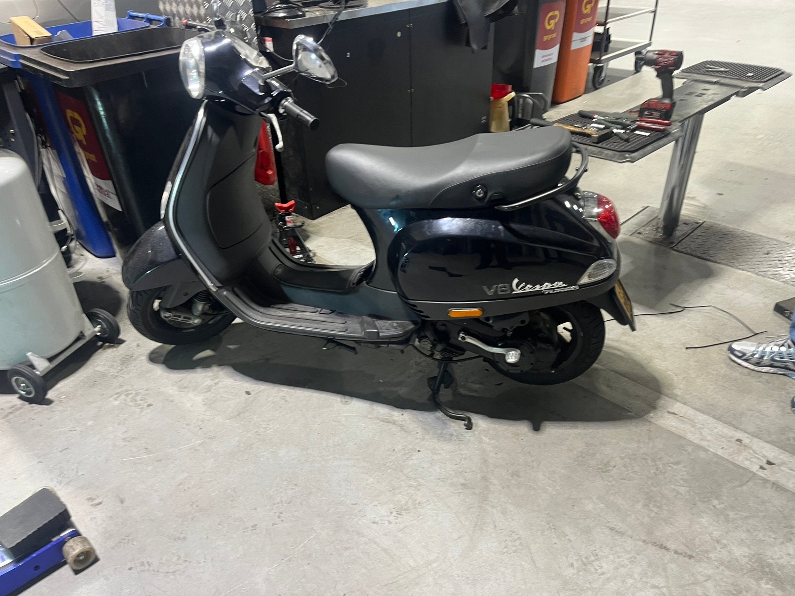 Vespa lx50, Ophalen, Zo goed als nieuw, Benzine, Vespa