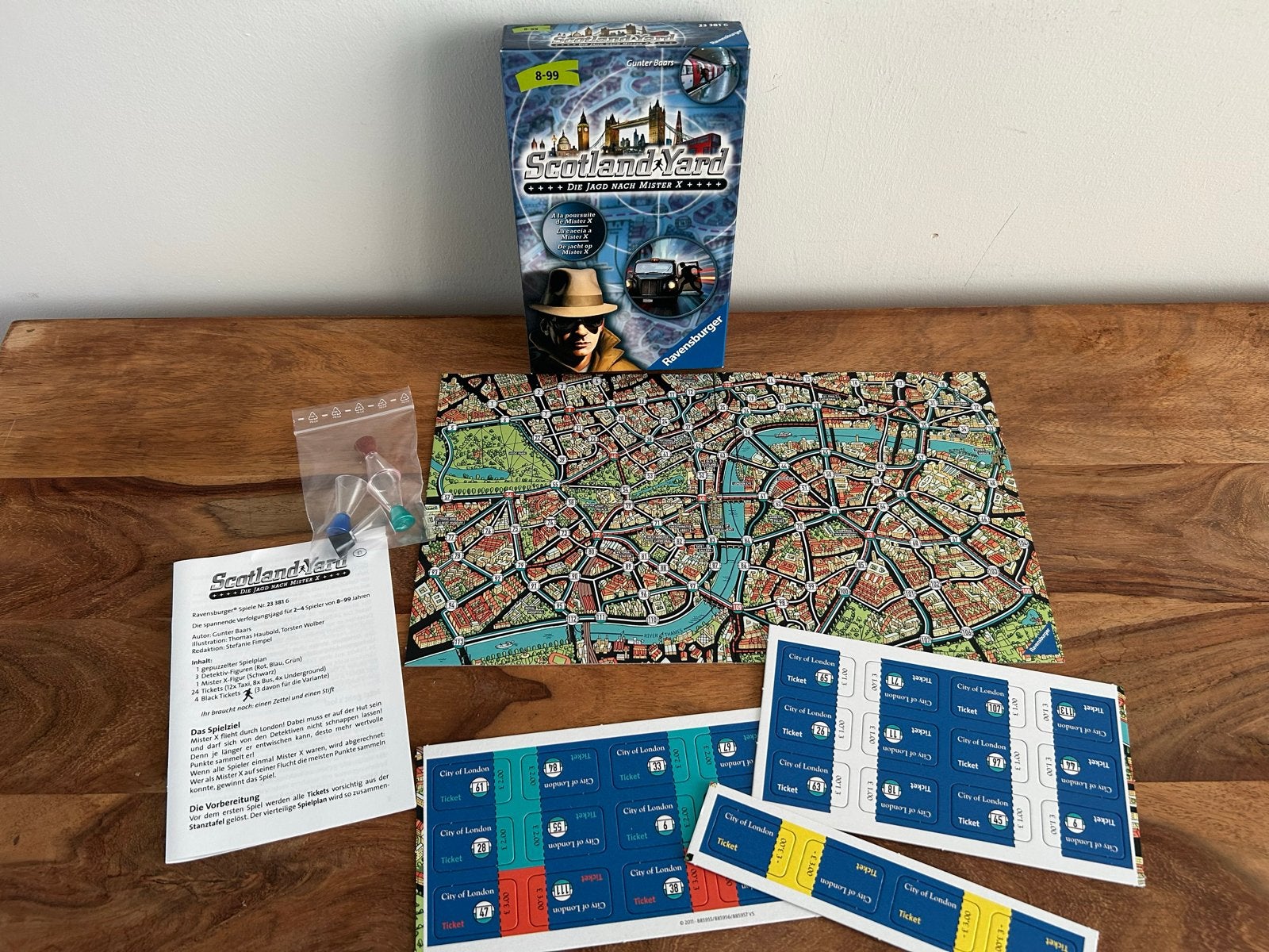 Scotland Yard Bordspel - De jacht op Mister X - Nieuw!!, Hobby en Vrije tijd, Gezelschapsspellen | Bordspellen, Drie of vier spelers