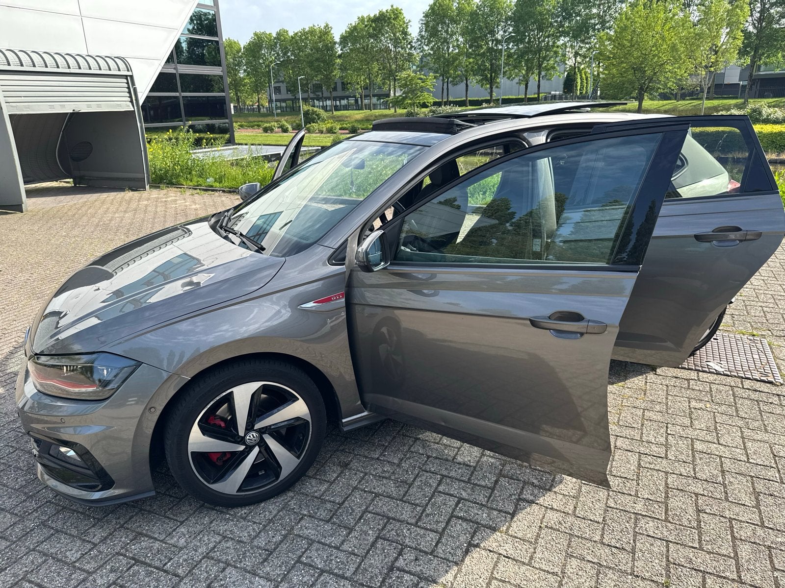 Volkswagen Polo 2.0 TSI 200pk 6-DSG 2019 Grijs, Auto's, Volkswagen, 4 cilinders, 1984 cc, 1200 kg, Particulier