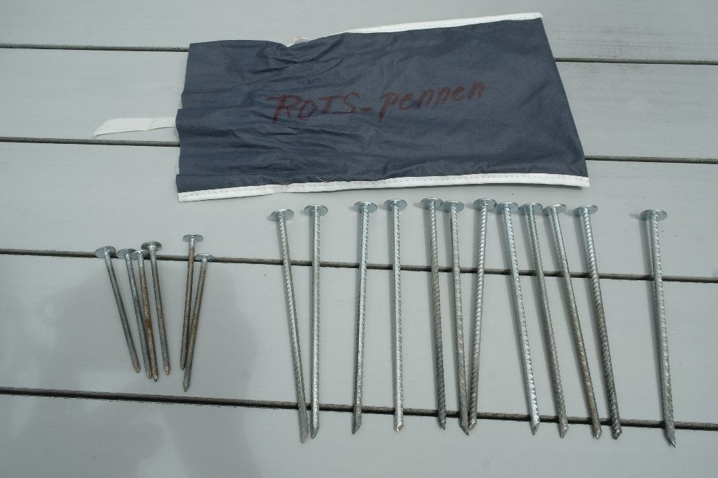 Rotspennen / tentharingen  zak á 18 stuks, Ophalen of Verzenden, Gebruikt