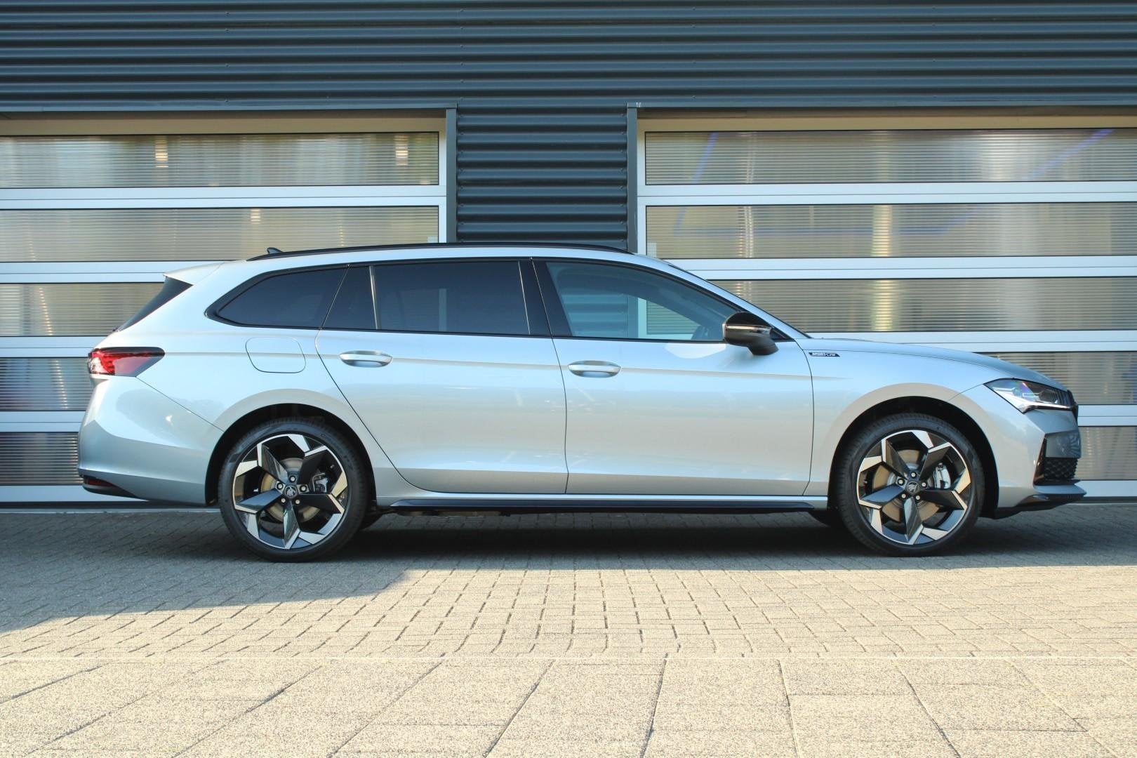 Skoda Superb Combi 1.5 TSI 204pk PHEV Sportline Business | 1, Auto's, 12 maanden, 1498 cc, Euro 6, 4 cilinders