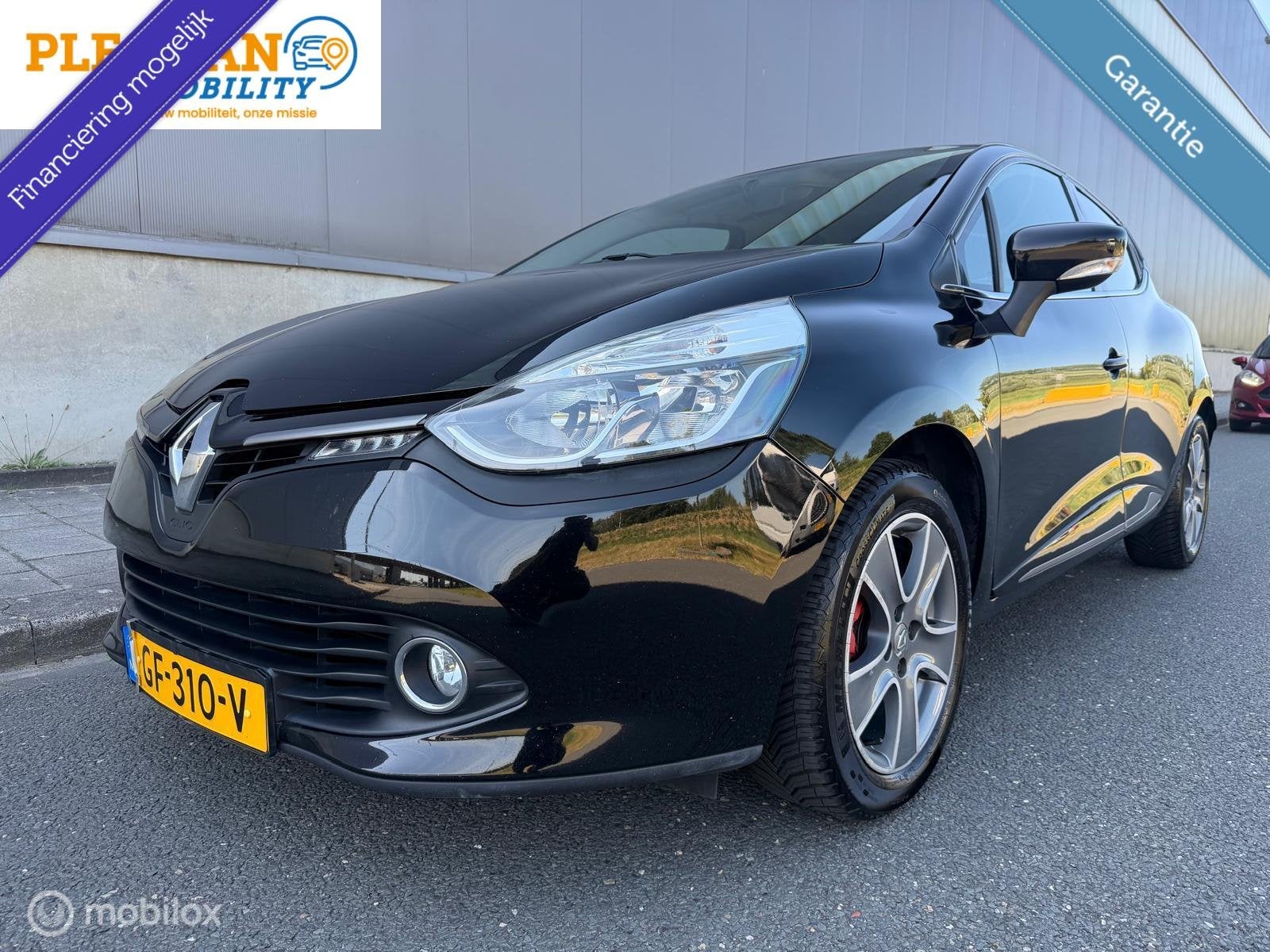 Renault Clio 0.9 TCe Authentique Inclusief Garantie!, Voorwielaandrijving, Stof, 540 kg, Zwart