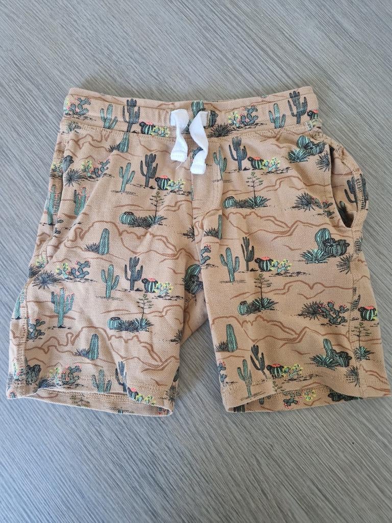 Korte broek joggingbroek maar 122 128, Kinderen en Baby's, Kinderkleding | Maat 122, Broek, Kids, Ophalen of Verzenden, Zo goed als nieuw