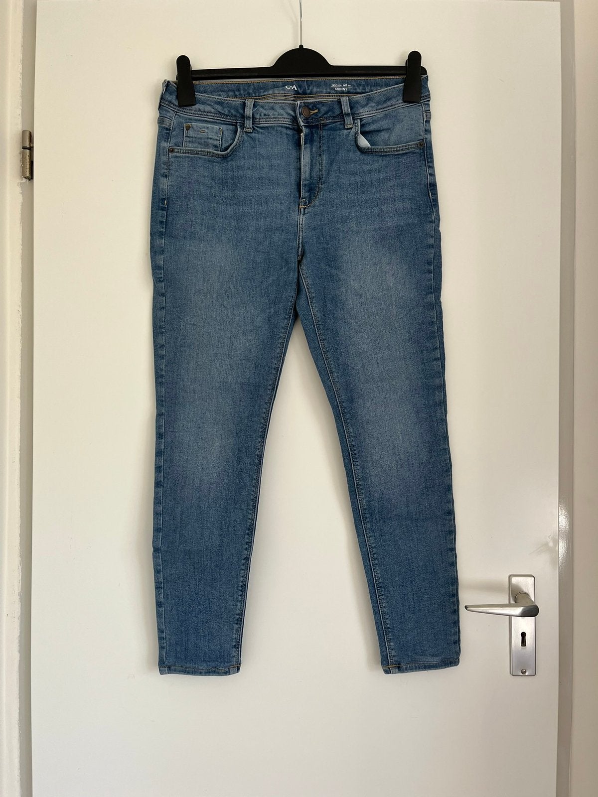 Donkerblauwe skinny jeans / spijkerbroek, maat 40/L van C&A, Kleding | Dames, Ophalen of Verzenden, Zo goed als nieuw, Blauw, W30 - W32 (confectie 38/40)